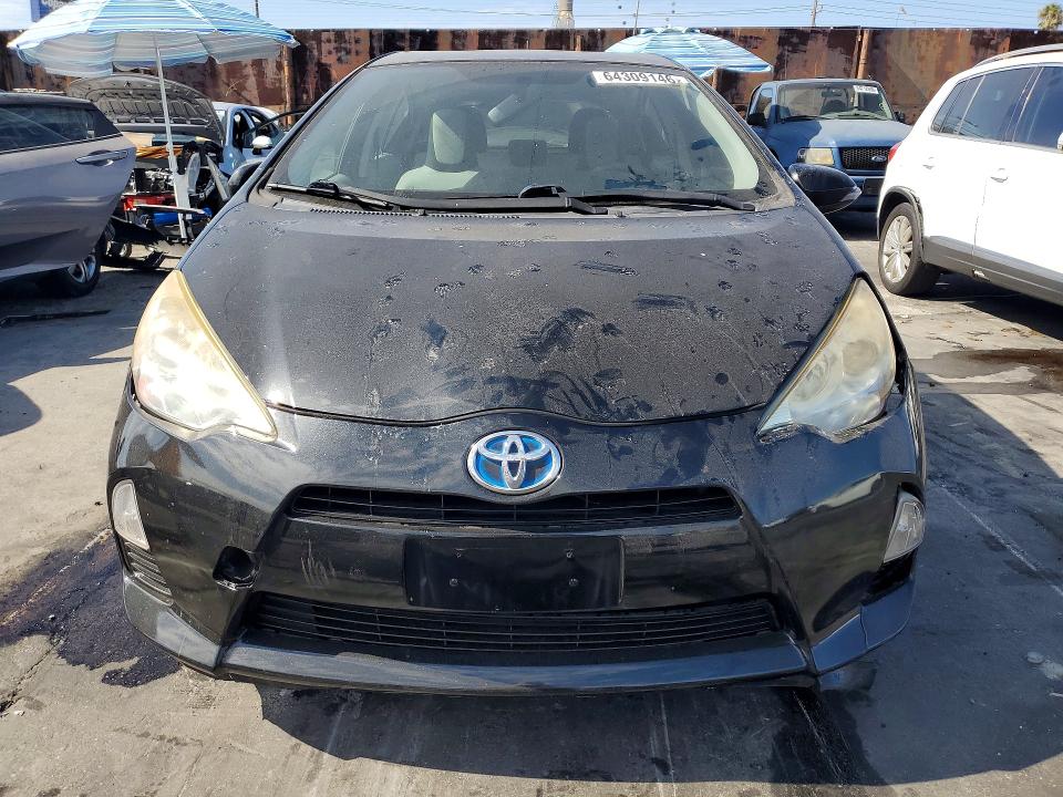 Продаж на аукціоні авто 2013 Toyota Prius C, vin: JTDKDTB32D1550872, номер лоту: 64309146