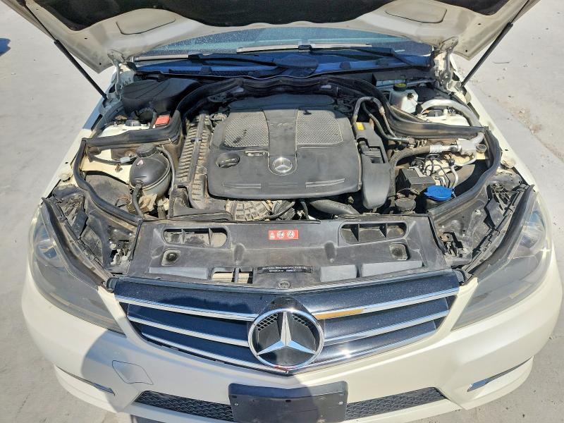 Продажа на аукционе авто 2014 Mercedes-benz C, vin: WDDGF5HB7EA924622, номер лота: 65534086