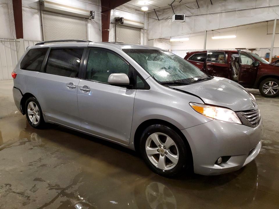 Aukcja sprzedaży 2016 Toyota Sienna, vin: 5TDYK3DC7GS700883, numer aukcji: 63559556