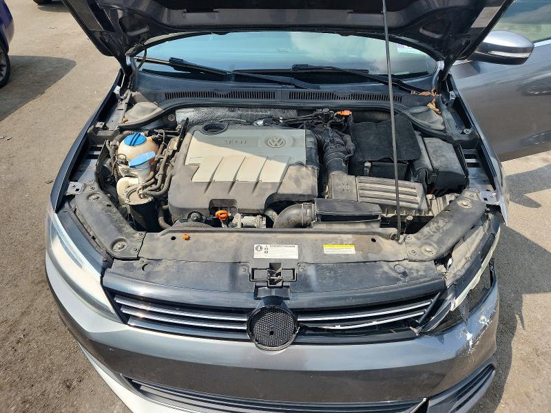 2013 Volkswagen Jetta მანქანა იყიდება აუქციონზე, vin: 3VW3L7AJ4DM444633, აუქციონის ნომერი: 64776446