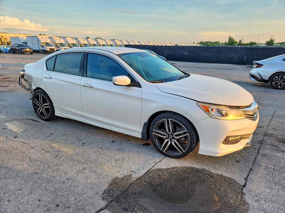 63662736 :رقم المزاد ، 1HGCR2F51HA194269 vin ، 2017 Honda Accord مزاد بيع