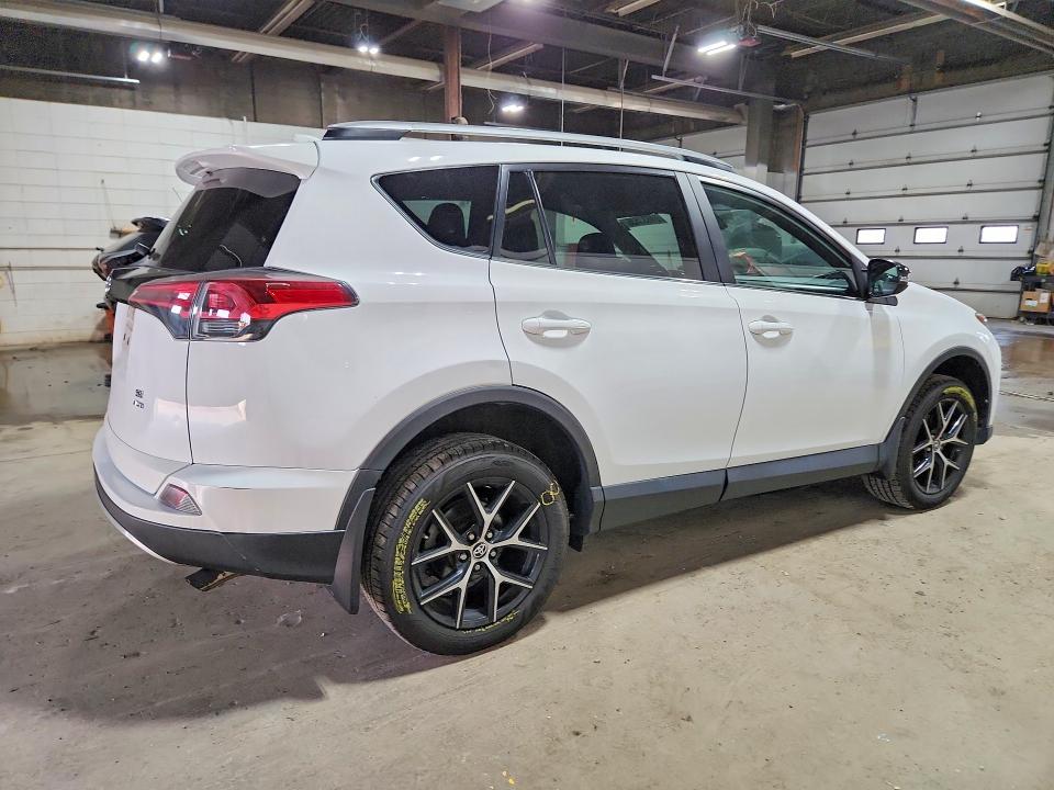 Продажа на аукционе авто 2017 Toyota Rav4, vin: 2T3JFREV3HW652341, номер лота: 64633536
