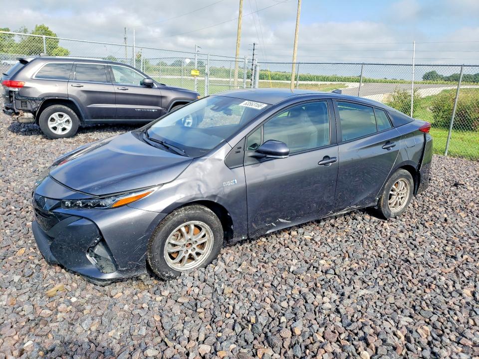 63563166 :رقم المزاد ، JTDKAMFP0N3211741 vin ، 2022 Toyota Prius Prime مزاد بيع