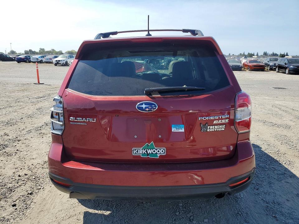63947606 :رقم المزاد ، JF2SJARC8FH520340 vin ، 2015 Subaru Forester مزاد بيع