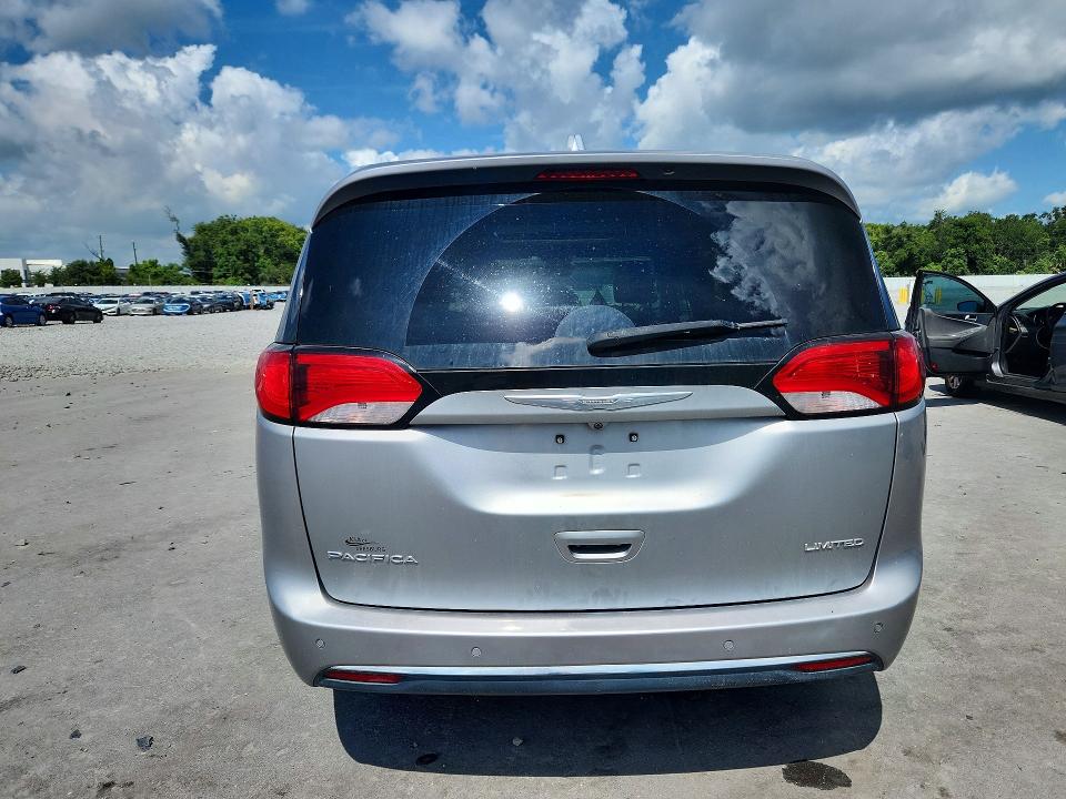 Продажа на аукционе авто 2017 Chrysler Pacifica, vin: 2C4RC1GGXHR505083, номер лота: 64770576