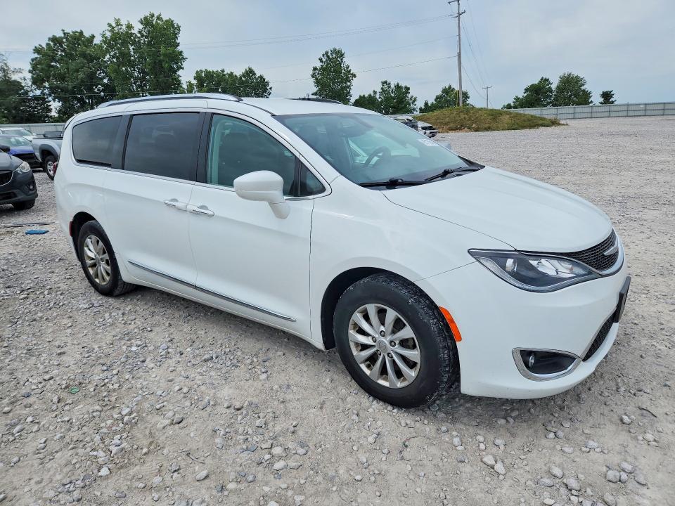 65179846 :رقم المزاد ، 2C4RC1EG4JR108171 vin ، 2018 Chrysler Pacifica مزاد بيع