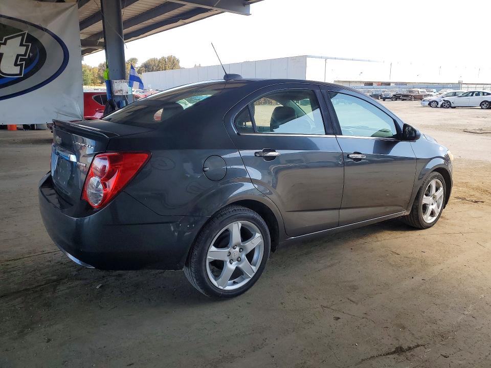 64338356 :رقم المزاد ، 1G1JE5SBXG4147620 vin ، 2016 Chevrolet Sonic مزاد بيع