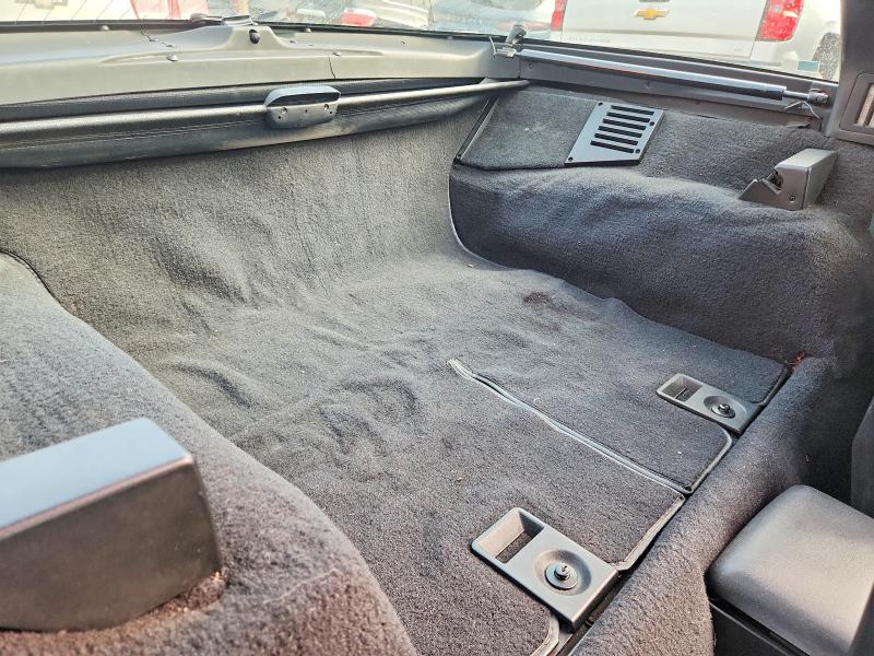 1990 Chevrolet Corvette მანქანა იყიდება აუქციონზე, vin: 1G1YY2387L5101349, აუქციონის ნომერი: 66719896