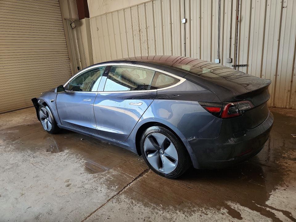 62964486 :رقم المزاد ، 5YJ3E1EA5JF034623 vin ، 2018 Tesla Model 3 مزاد بيع