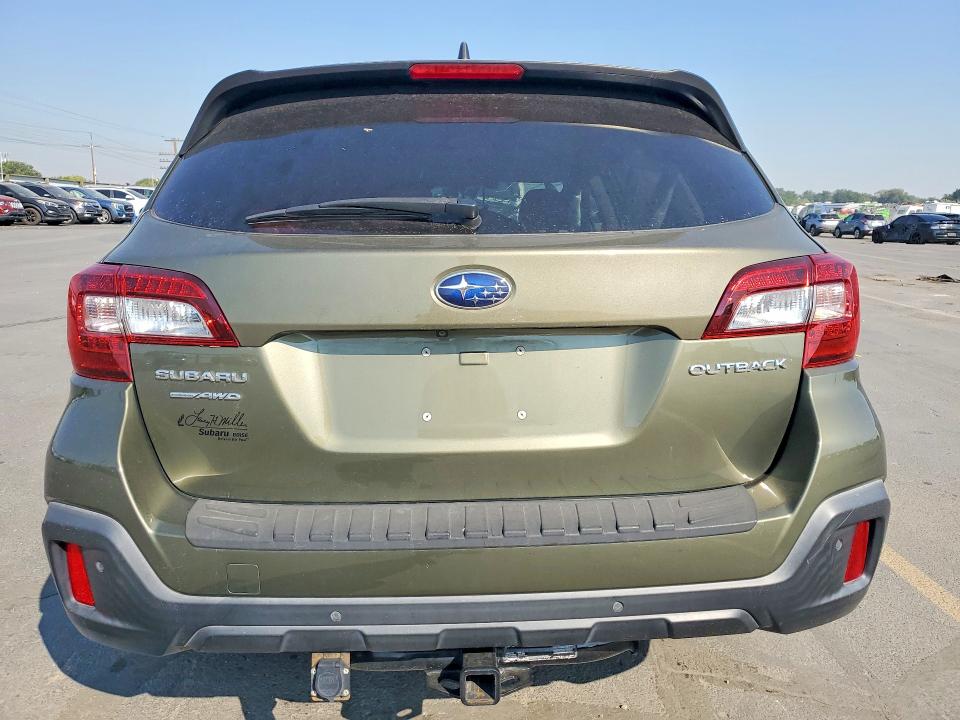 62805666 :رقم المزاد ، 4S4BSATC2J3259440 vin ، 2018 Subaru Outback مزاد بيع