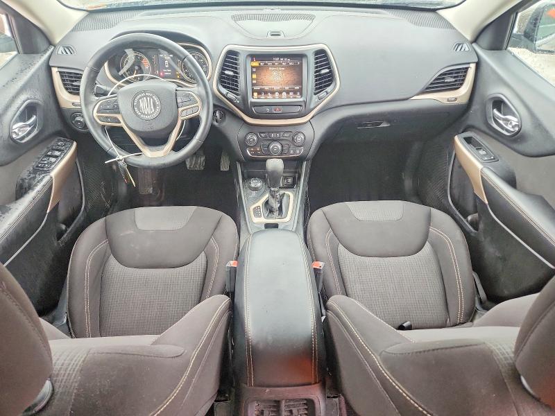 63886566 :رقم المزاد ، 1C4PJMCS4HW636350 vin ، 2017 Jeep Cherokee مزاد بيع