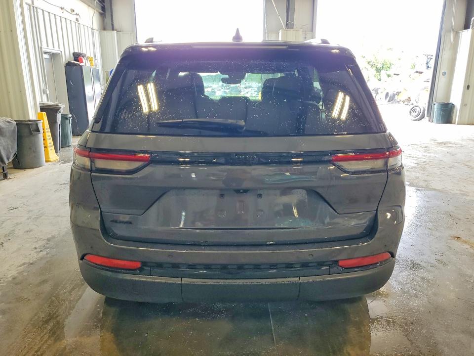 Продажа на аукционе авто 2023 Jeep Grand Cherokee, vin: 1C4RJHAG3PC598950, номер лота: 62985406