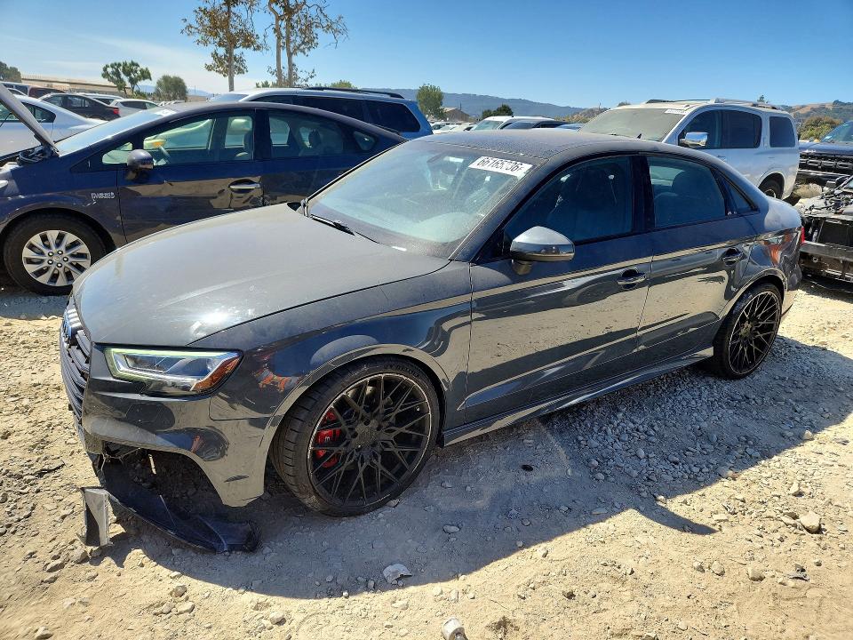 66165336 :رقم المزاد ، WAUB1GFF3H1037010 vin ، 2017 Audi S3 مزاد بيع