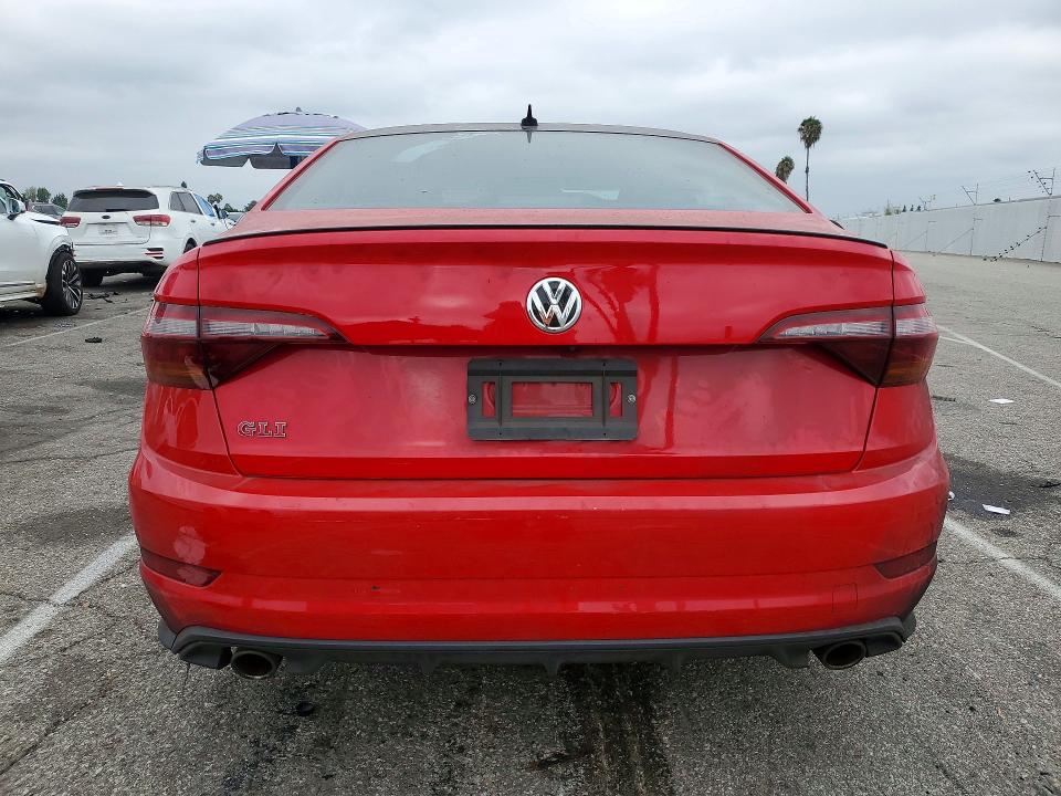 64161336 :رقم المزاد ، 3VW6T7BU4KM197035 vin ، 2019 Volkswagen Jetta مزاد بيع
