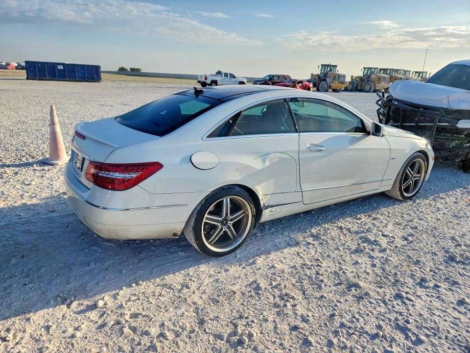 Продажа на аукционе авто 2012 Mercedes-benz E, vin: WDDKJ5KB6CF160859, номер лота: 66525506