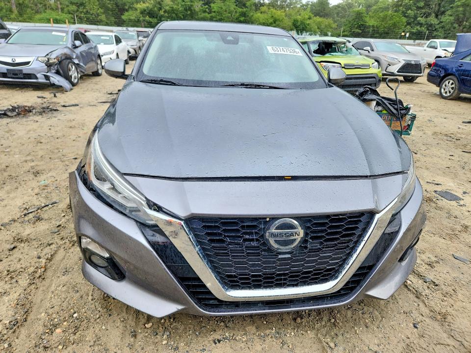 63747536 :رقم المزاد ، 1N4BL4EV0KC200766 vin ، 2019 Nissan Altima مزاد بيع