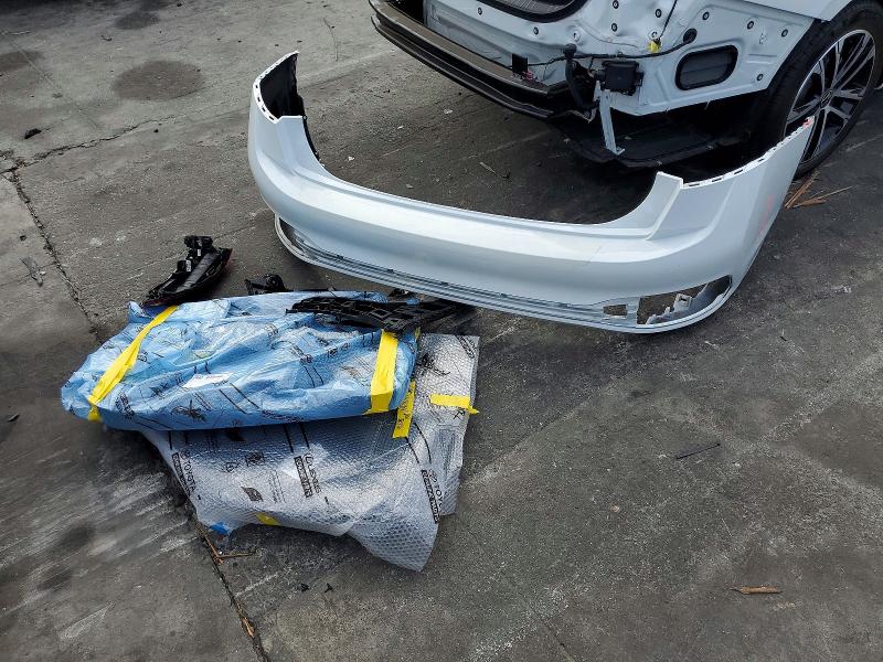 Продажа на аукционе авто 2024 Volkswagen Jetta, vin: 3VWBM7BU3RM078933, номер лота: 66711046