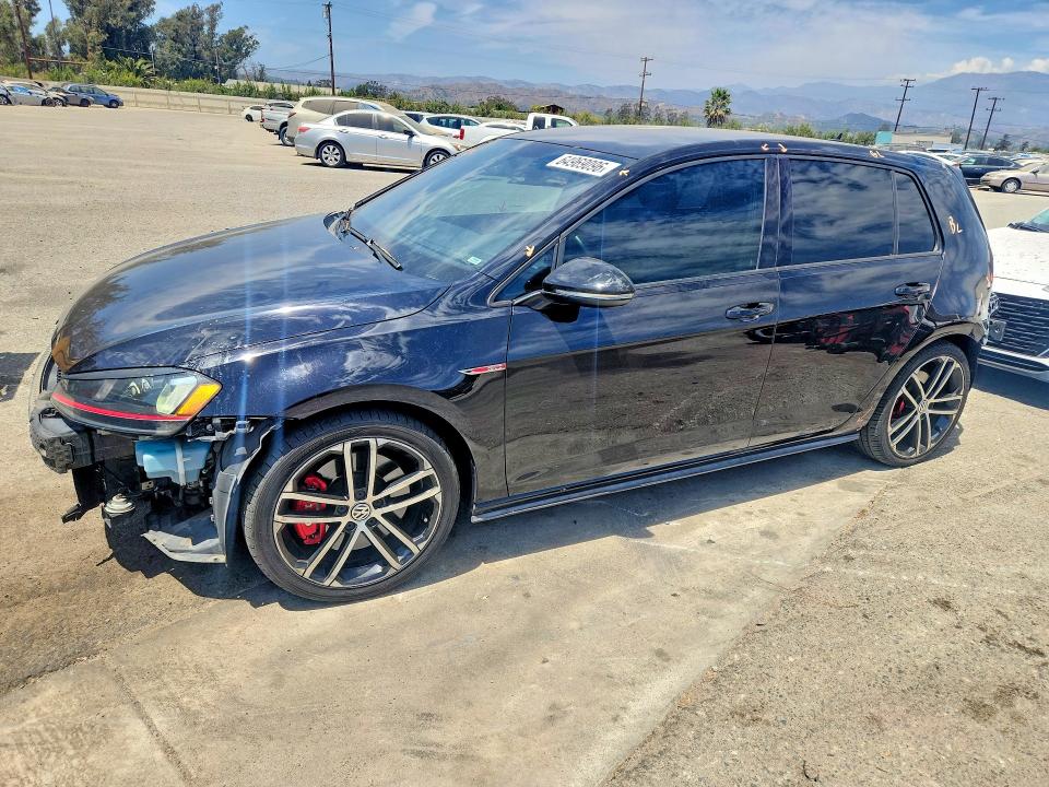 64969096 :رقم المزاد ، 3VW447AU7HM040422 vin ، 2017 Volkswagen Gti مزاد بيع
