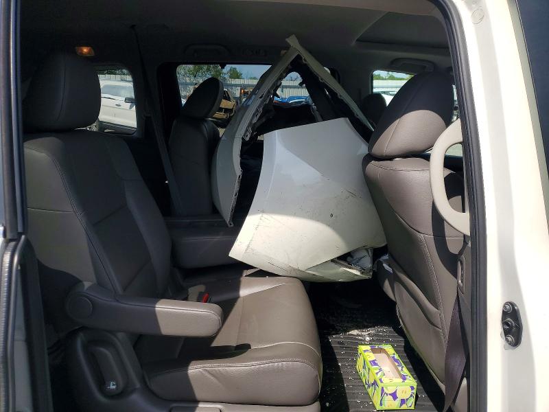 66072536 :رقم المزاد ، 5FNRL5H66FB111604 vin ، 2015 Honda Odyssey مزاد بيع