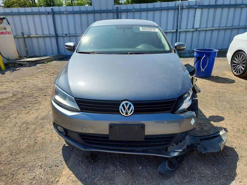 Продаж на аукціоні авто 2011 Volkswagen Jetta, vin: 3VWBK7AJ9BM090880, номер лоту: 66032816