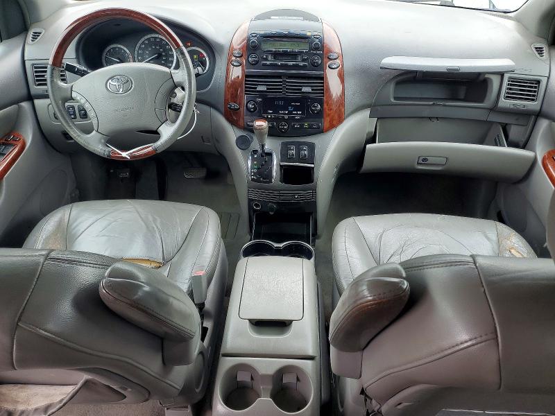 64661796 :رقم المزاد ، 5TDBA22C44S021879 vin ، 2004 Toyota Sienna مزاد بيع