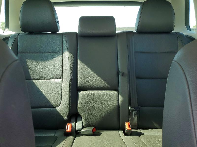 62707526 :رقم المزاد ، WVGAV7AX1FW596845 vin ، 2015 Volkswagen Tiguan مزاد بيع