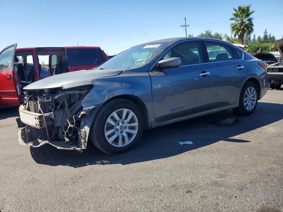 Продажа на аукционе авто 2015 Nissan Altima, vin: 1N4AL3AP8FN301903, номер лота: 63679696