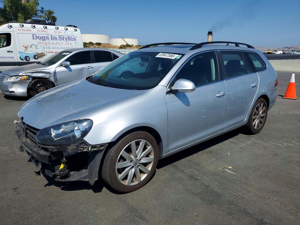 63647586 :رقم المزاد ، 3VWPL7AJ4EM627372 vin ، 2014 Volkswagen Jetta مزاد بيع