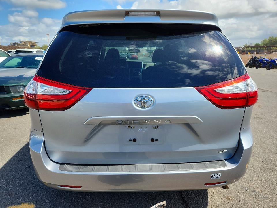 65363326 :رقم المزاد ، 5TDKK3DC2FS532140 vin ، 2015 Toyota Sienna مزاد بيع