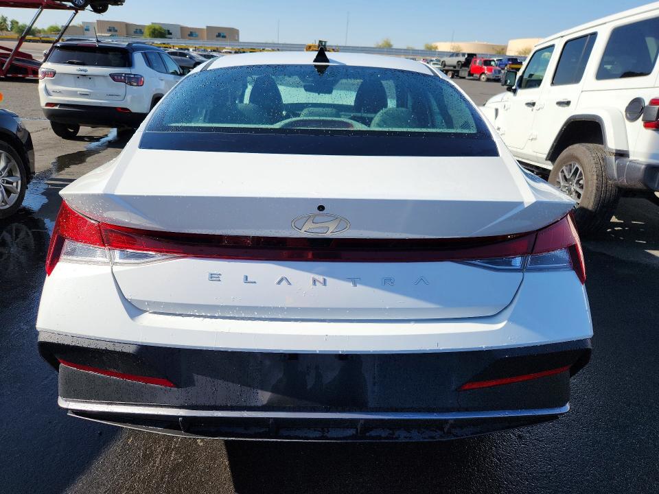 Продаж на аукціоні авто 2024 Hyundai Elantra, vin: KMHLM4DG3RU670403, номер лоту: 64000516