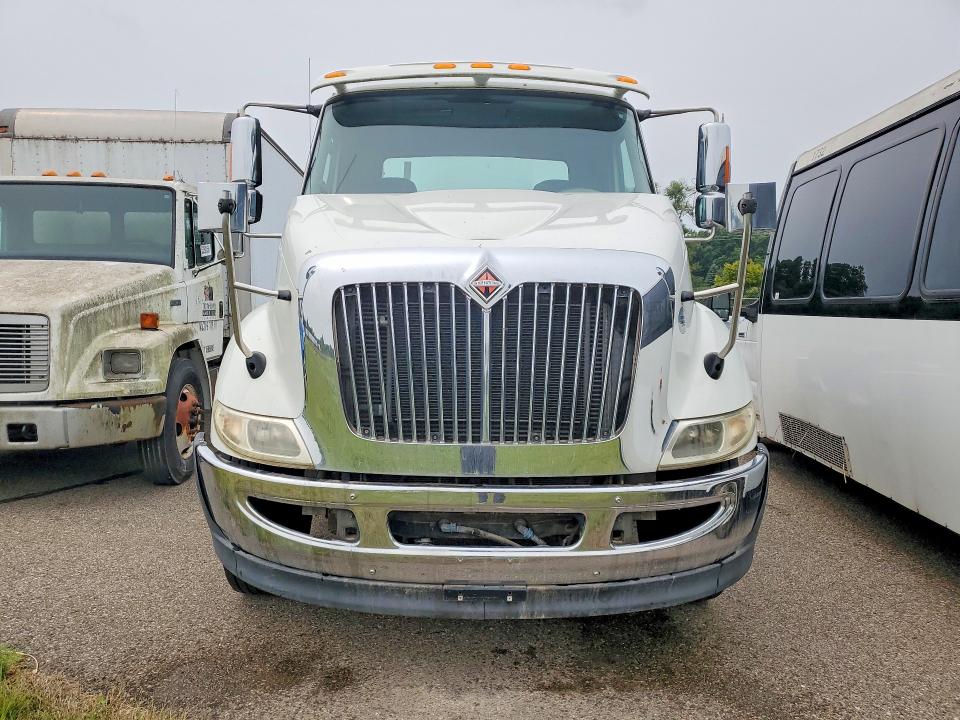 64389046 :رقم المزاد ، 1HSHXSJR9EH786923 vin ، 2014 International 8000 مزاد بيع