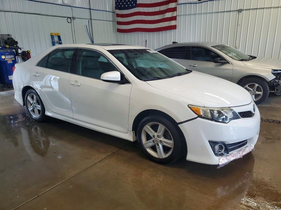 64955646 :رقم المزاد ، 4T1BF1FK7CU582774 vin ، 2012 Toyota Camry مزاد بيع