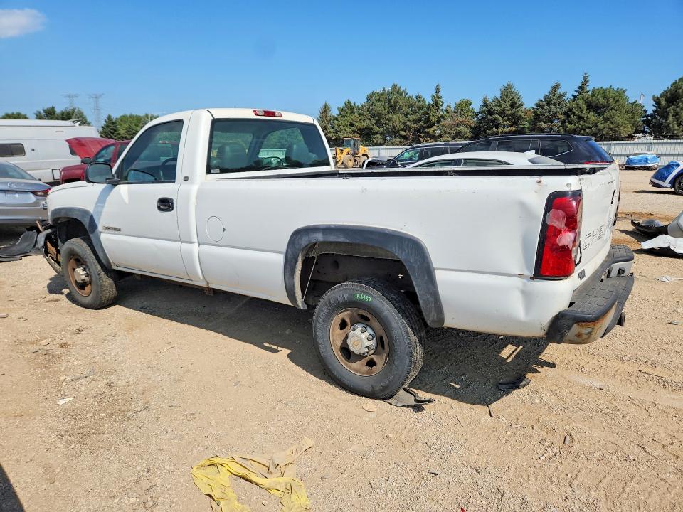 66372226 :رقم المزاد ، 1GCHC24U44E262311 vin ، 2004 Chevrolet Silverado مزاد بيع