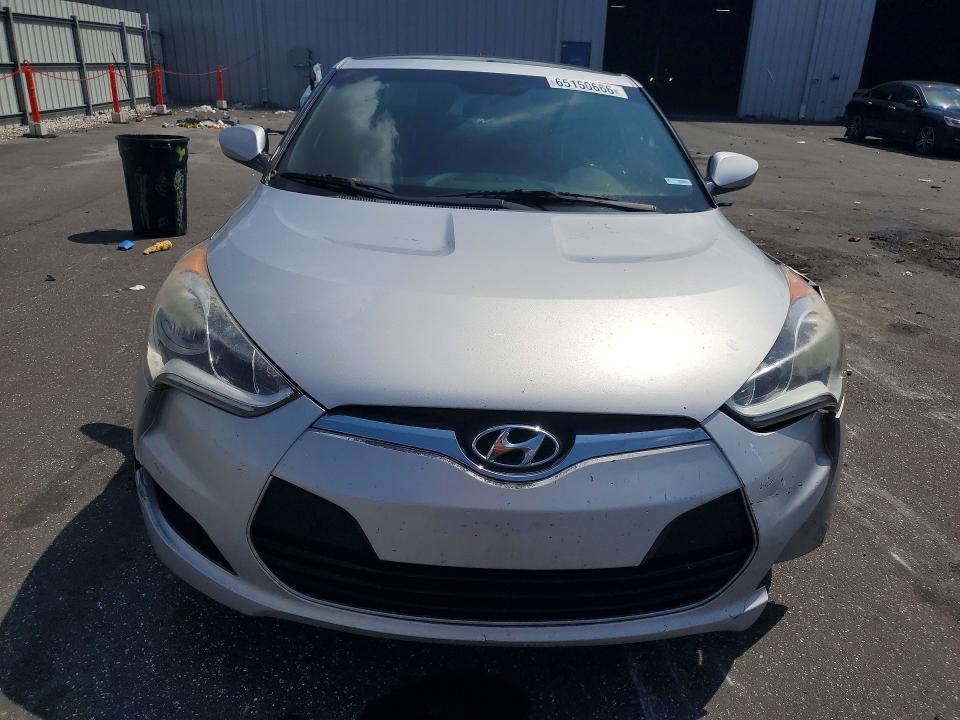 65150666 :رقم المزاد ، KMHTC6AD5HU320987 vin ، 2017 Hyundai Veloster مزاد بيع