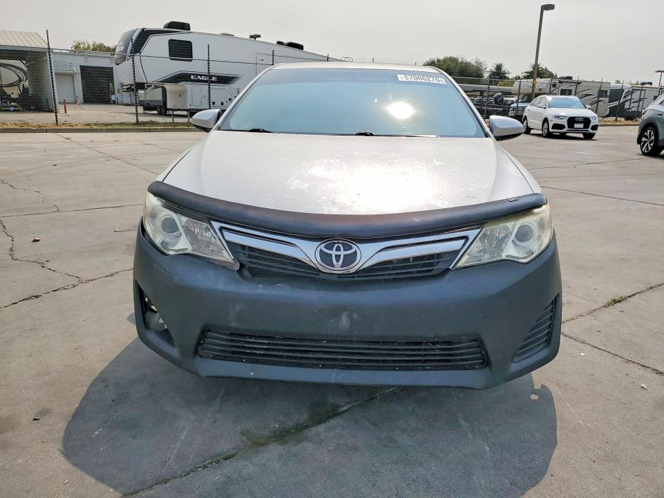 67006276 :رقم المزاد ، 4T1BF1FK4CU040936 vin ، 2012 Toyota Camry مزاد بيع