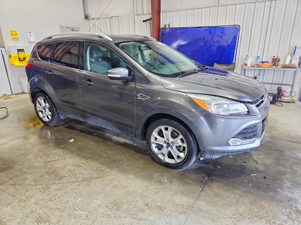 64080256 :رقم المزاد ، 1FMCU9J91FUC12843 vin ، 2015 Ford Escape مزاد بيع