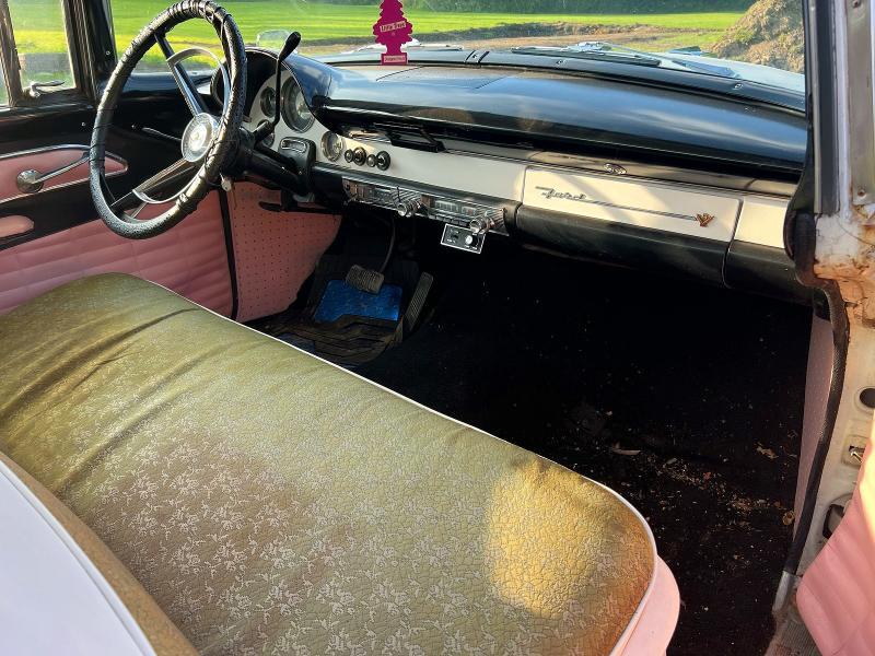 1956 Ford Victoria მანქანა იყიდება აუქციონზე, vin: P6PV156860, აუქციონის ნომერი: 66743206