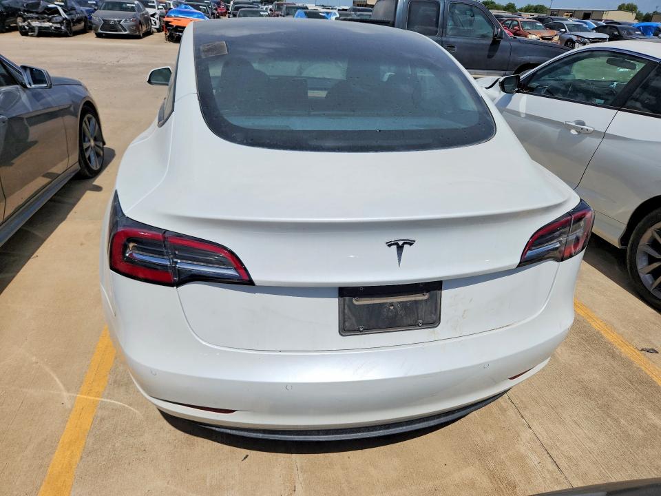 63641796 :رقم المزاد ، 5YJ3E1EA8MF100280 vin ، 2021 Tesla Model 3 مزاد بيع