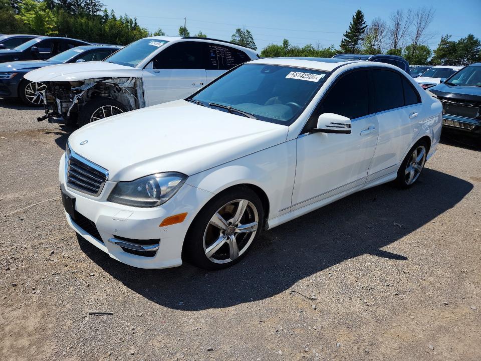 63142506 :رقم المزاد ، WDDGF8AB4DA788198 vin ، 2013 Mercedes-benz C مزاد بيع