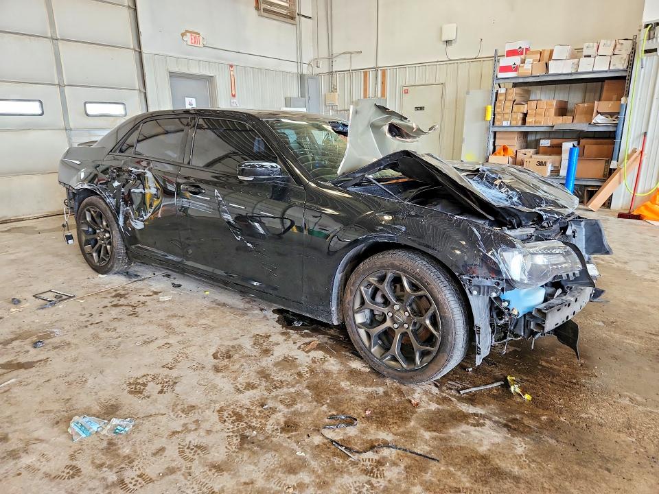 64217886 :رقم المزاد ، 2C3CCABTXHH593850 vin ، 2017 Chrysler 300 مزاد بيع