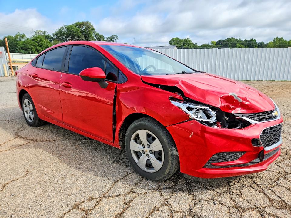 63560406 :رقم المزاد ، 1G1BC5SM9H7122185 vin ، 2017 Chevrolet Cruze مزاد بيع