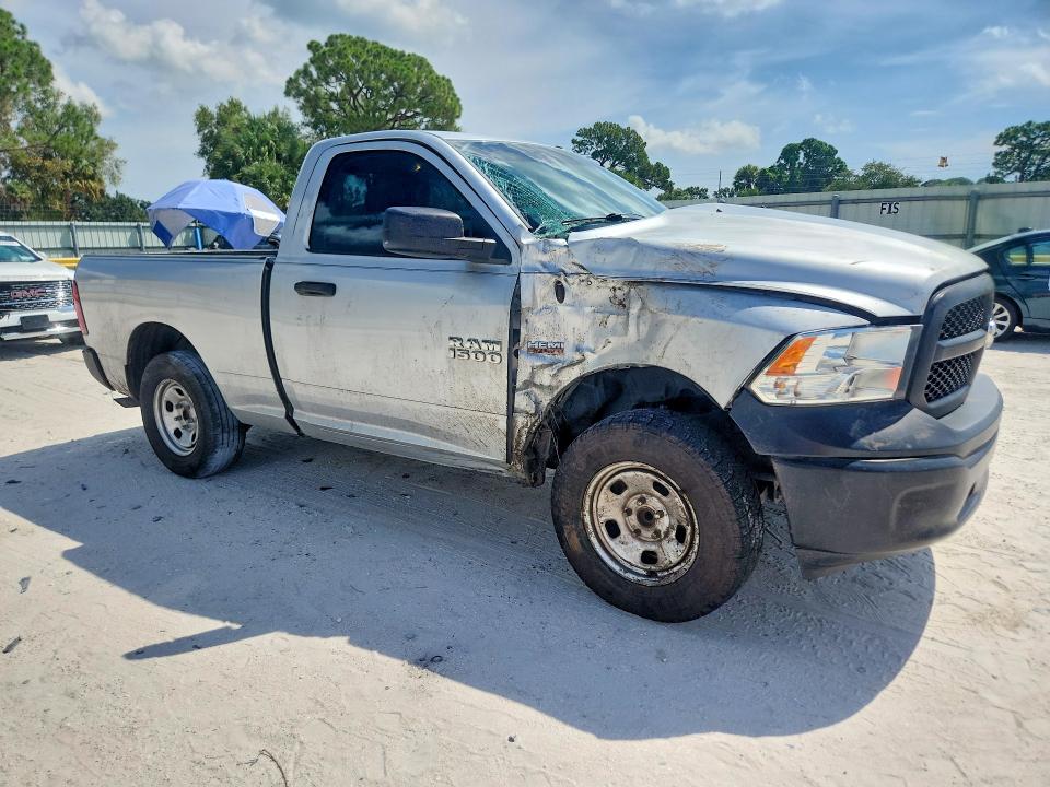 66272936 :رقم المزاد ، 3C6JR6AT5HG668445 vin ، 2017 Ram 1500 مزاد بيع