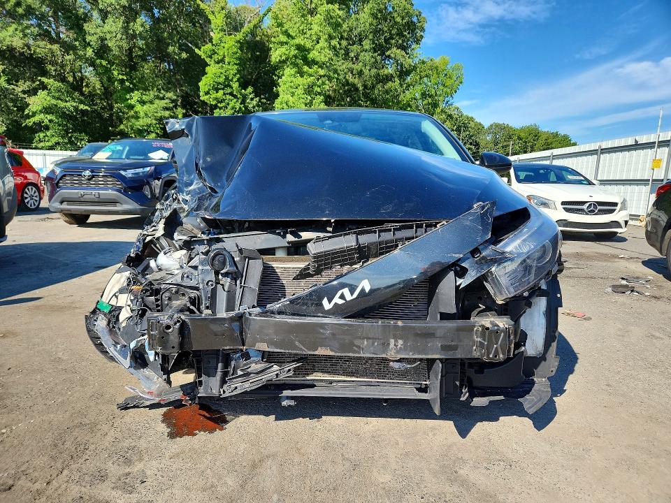 2022 Kia Forte მანქანა იყიდება აუქციონზე, vin: 3KPF24AD6NE503656, აუქციონის ნომერი: 63947446