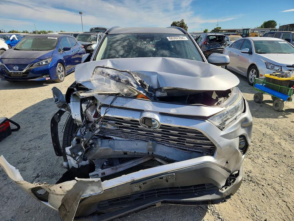 Продажа на аукционе авто 2020 Toyota Rav4, vin: 4T3DWRFV1LU001326, номер лота: 66302206