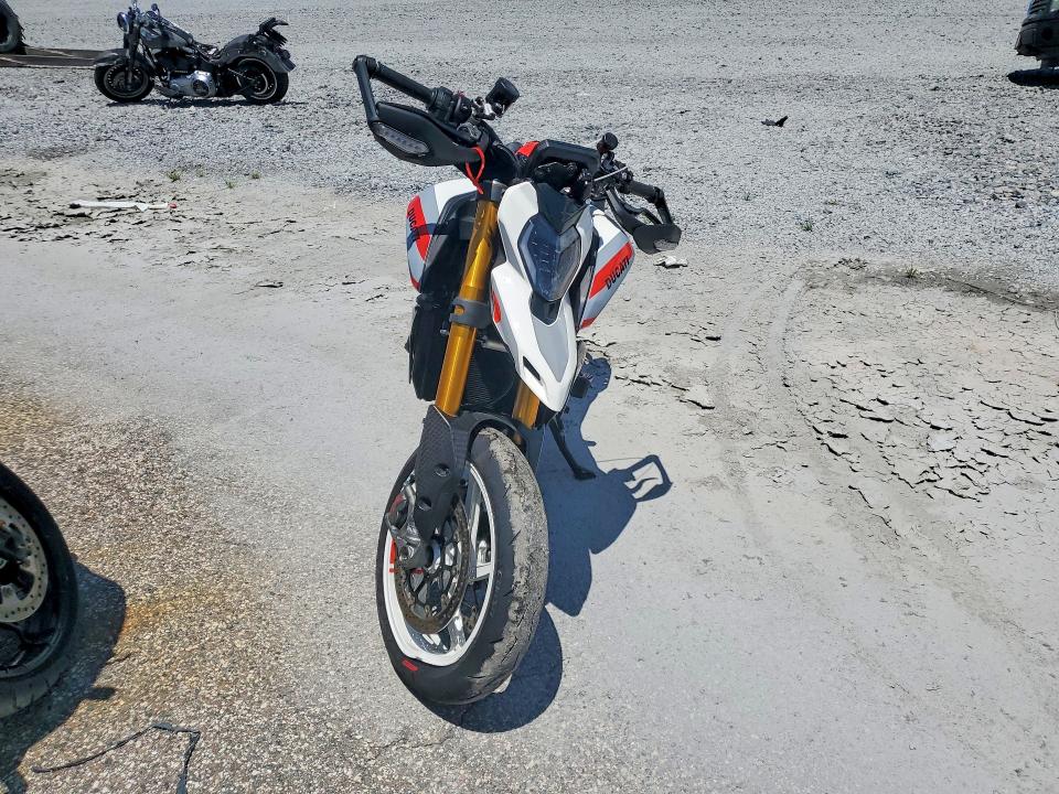 Продаж на аукціоні авто 2026 Ducati Hypermotard, vin: ZDMBAU8T3TB001362, номер лоту: 64714066