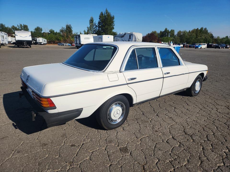 Продаж на аукціоні авто 1982 Mercedes-benz 240, vin: WDBAB23A7CB307686, номер лоту: 66623436