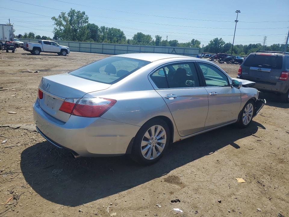 63227236 :رقم المزاد ، 1HGCR2E73FA156638 vin ، 2015 Honda Accord مزاد بيع