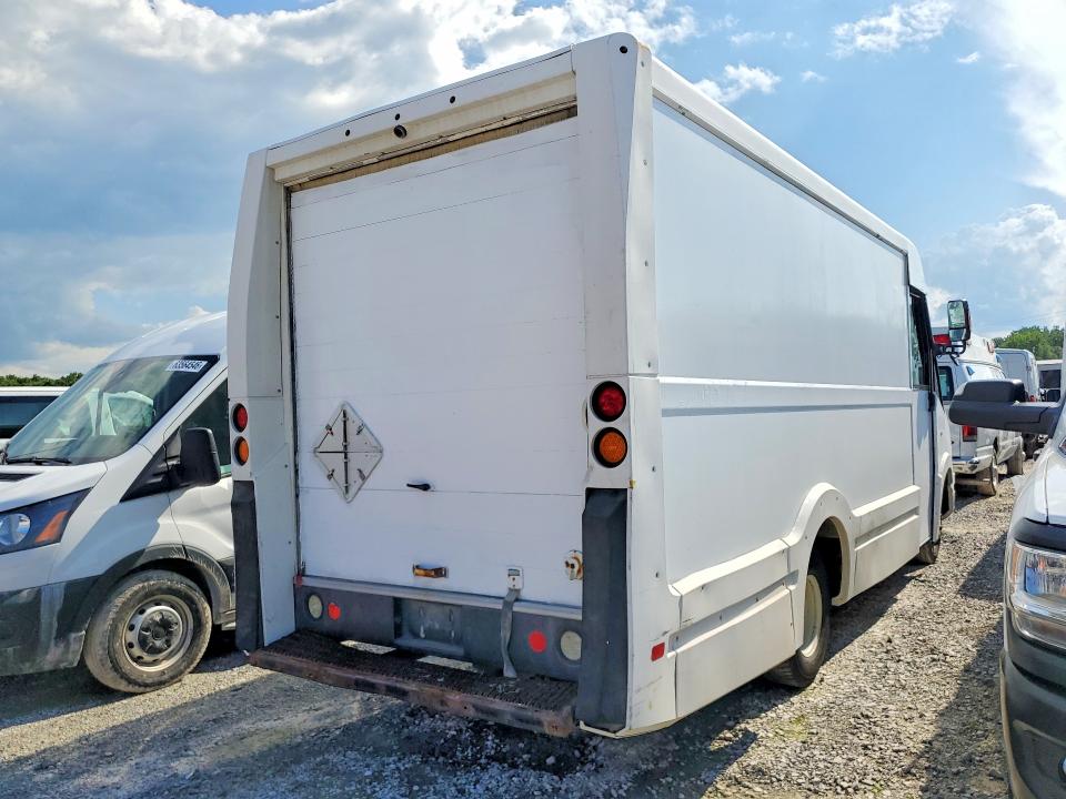 63482866 :رقم المزاد ، JALB4T178J7W00833 vin ، 2018 Isuzu Npr مزاد بيع