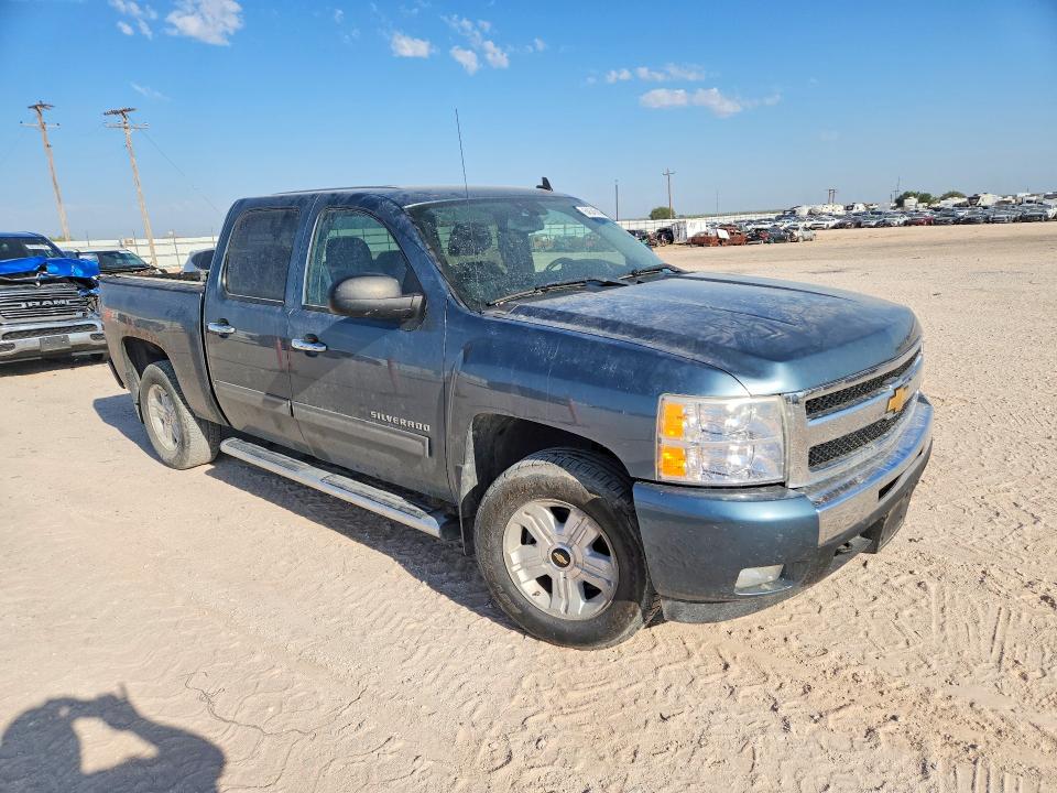 64545906 :رقم المزاد ، 3GCPKSE31BG228952 vin ، 2011 Chevrolet Silverado مزاد بيع