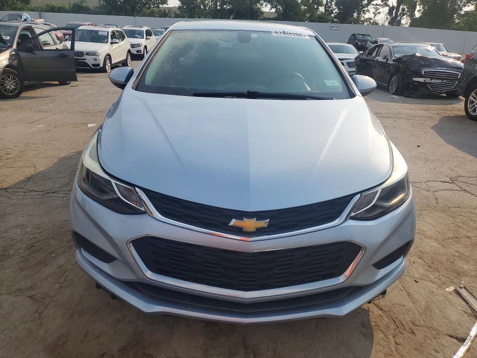 62465206 :رقم المزاد ، 1G1BE5SM3H7163633 vin ، 2017 Chevrolet Cruze مزاد بيع